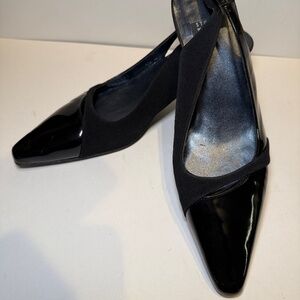 STUART Weitzman Black Patent Leather Kitten Heels Size 6.5